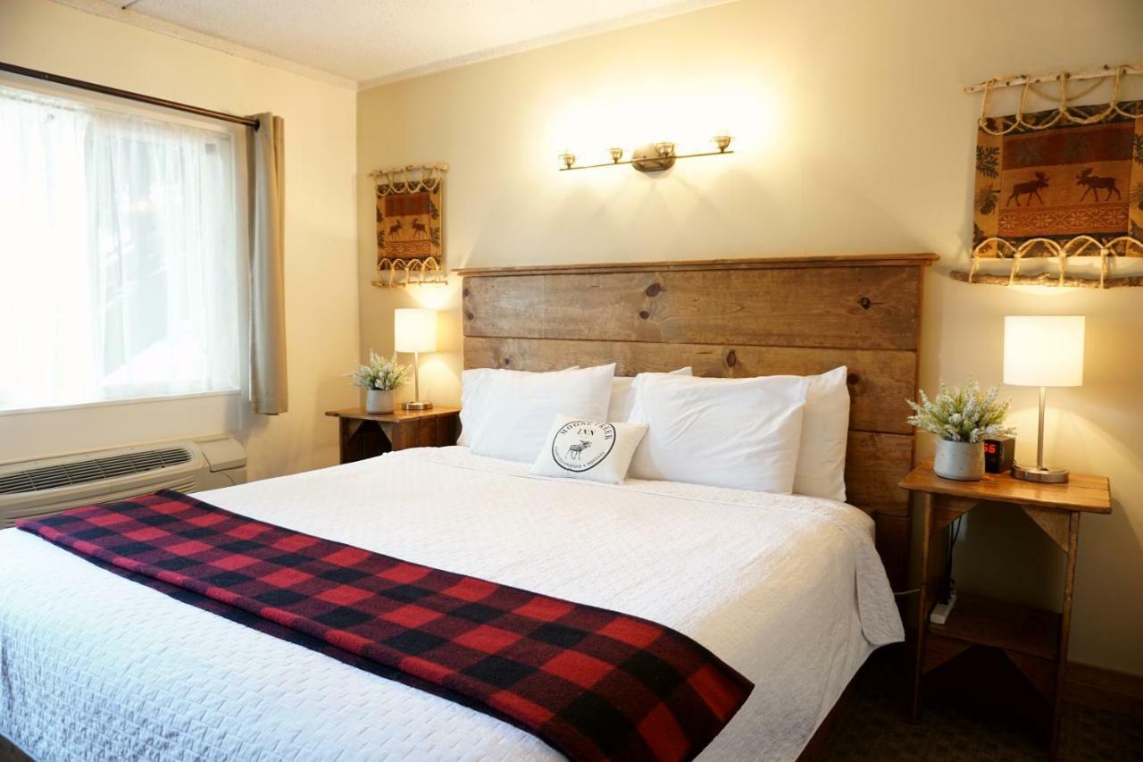 Moose Creek Inn เวสต์เยลโลว์สโตน ภายนอก รูปภาพ