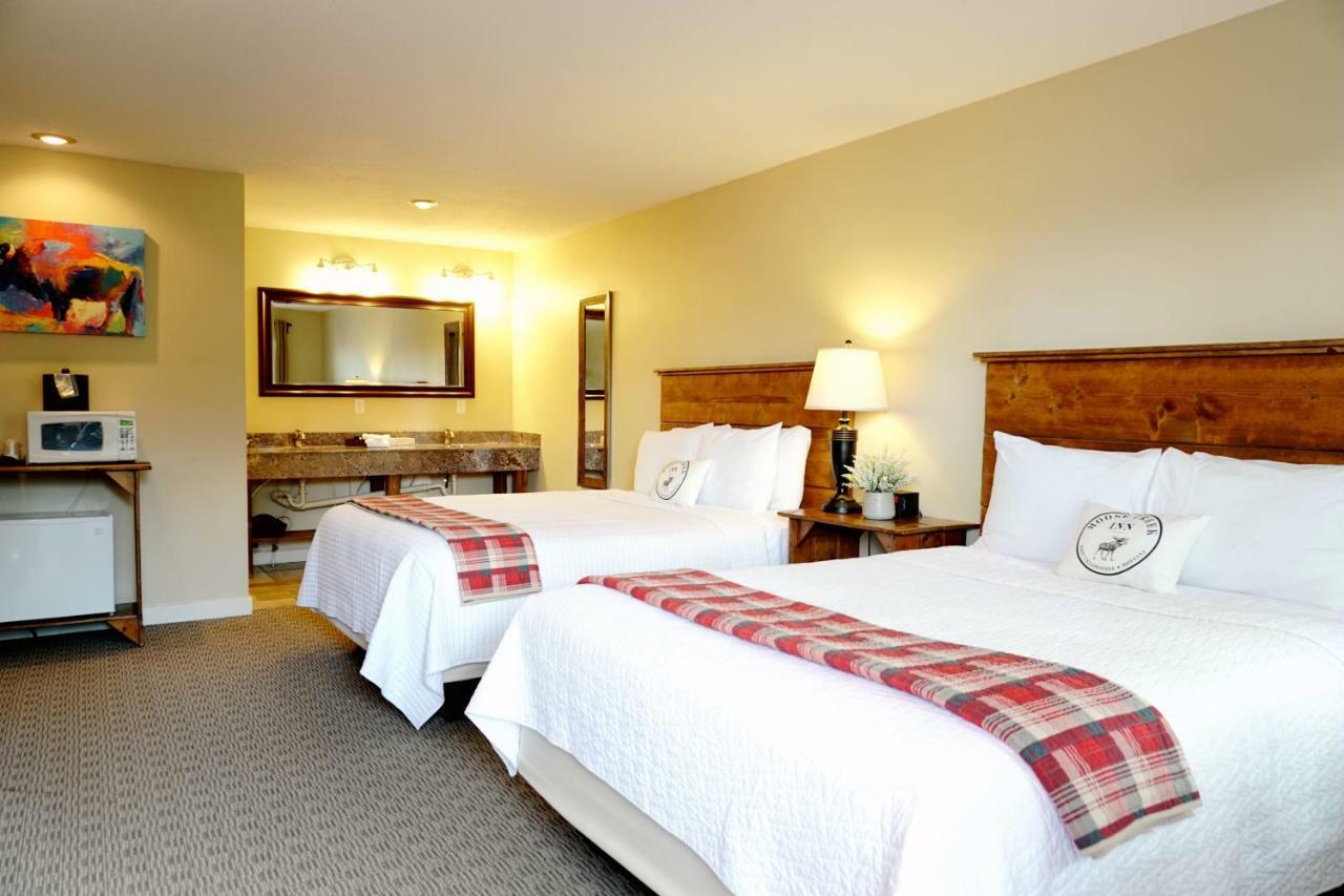 Moose Creek Inn เวสต์เยลโลว์สโตน ภายนอก รูปภาพ